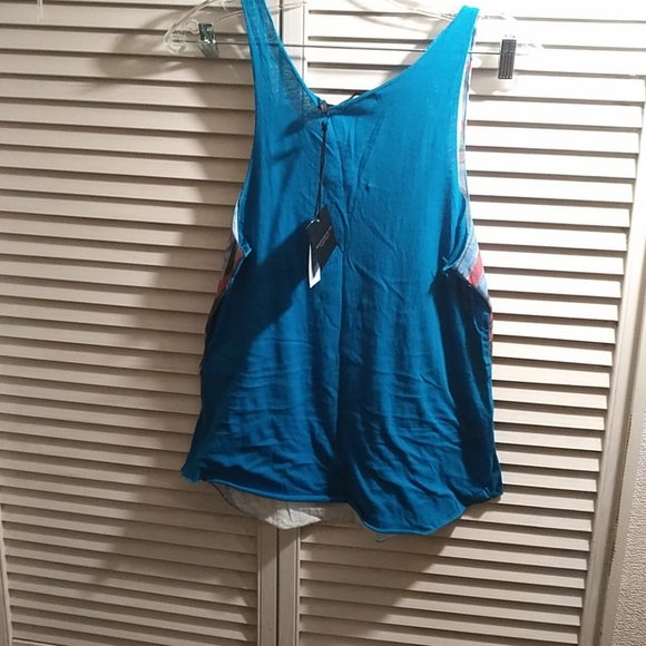 Shirt - Picture 3 of 5